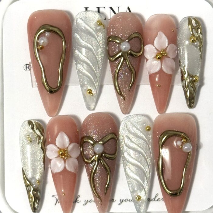 261. Champagne Blossom Bow