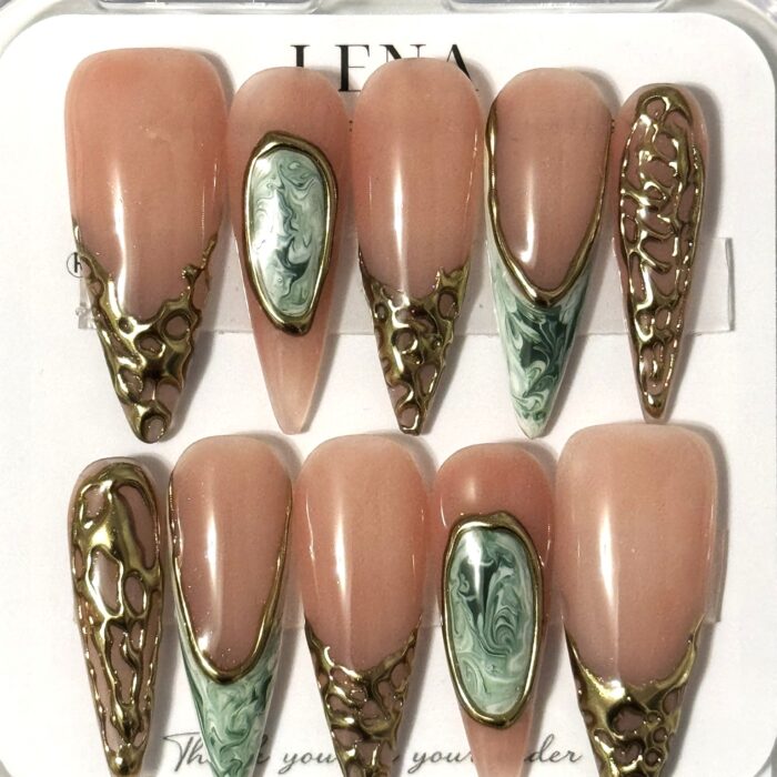 262. Gilded Jade Mirage